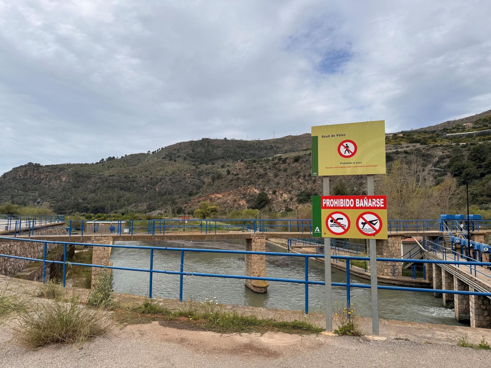 Azud de Vélez de Benaudalla