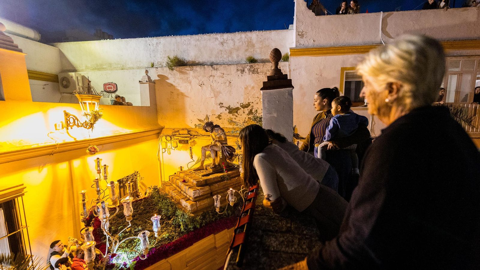 Las imágenes de la Coronación de Espinas en el Sábado de Pasión de la Semana Santa de San Fernando