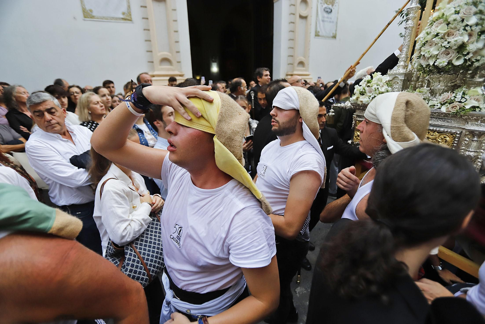 Imágenes de la salida extraordinaria de la Virgen del Rocío y Esperanza
