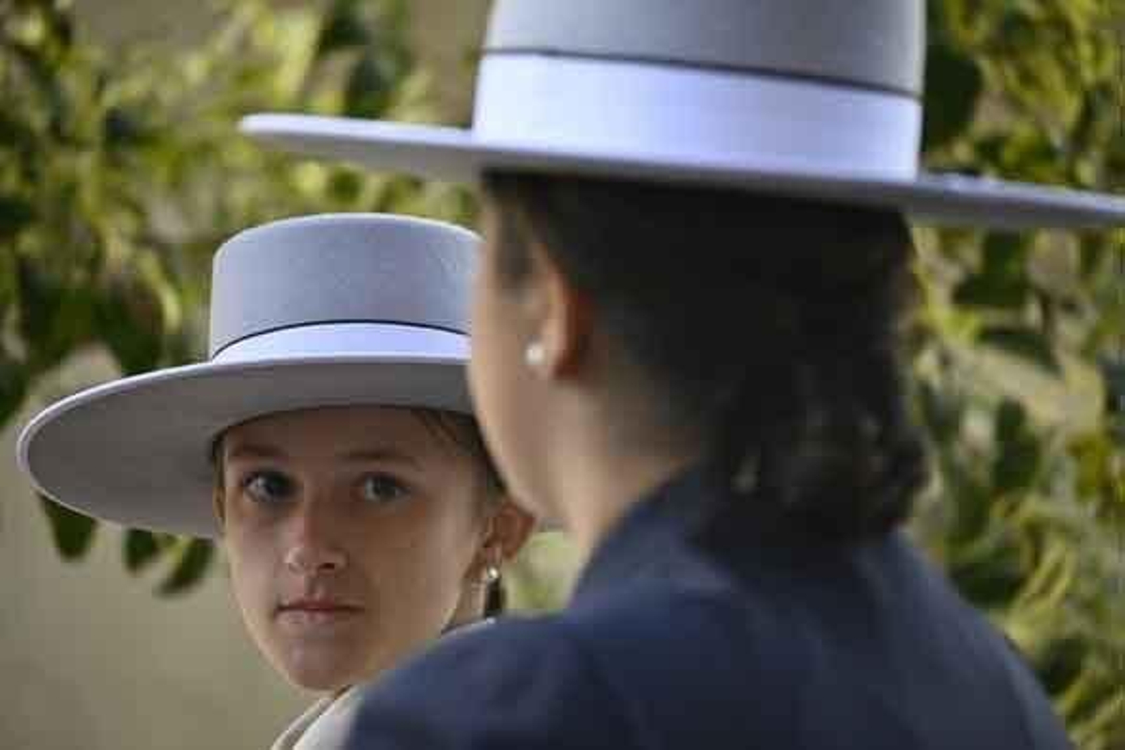 Las mejores imágenes de los peregrinos en la salida de Emigrantes