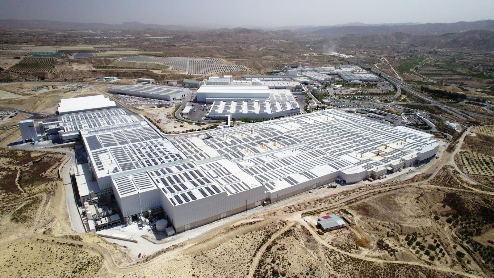Vista aérea del parque industrial de Cosentino en Cantoria (Almería)
