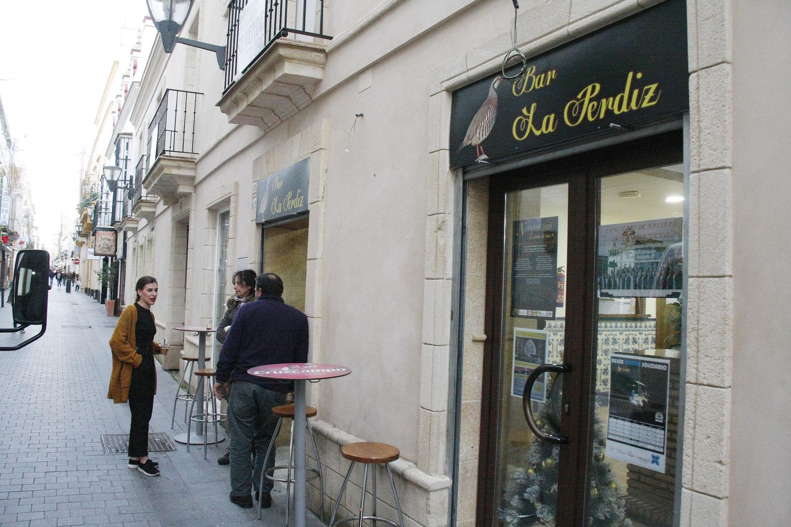 En menos de diez días La Perdiz ha vuelto a abrir. Su actual propietario se propone traer a este lugar tradicional nuevas ideas y conceptos de negocio.