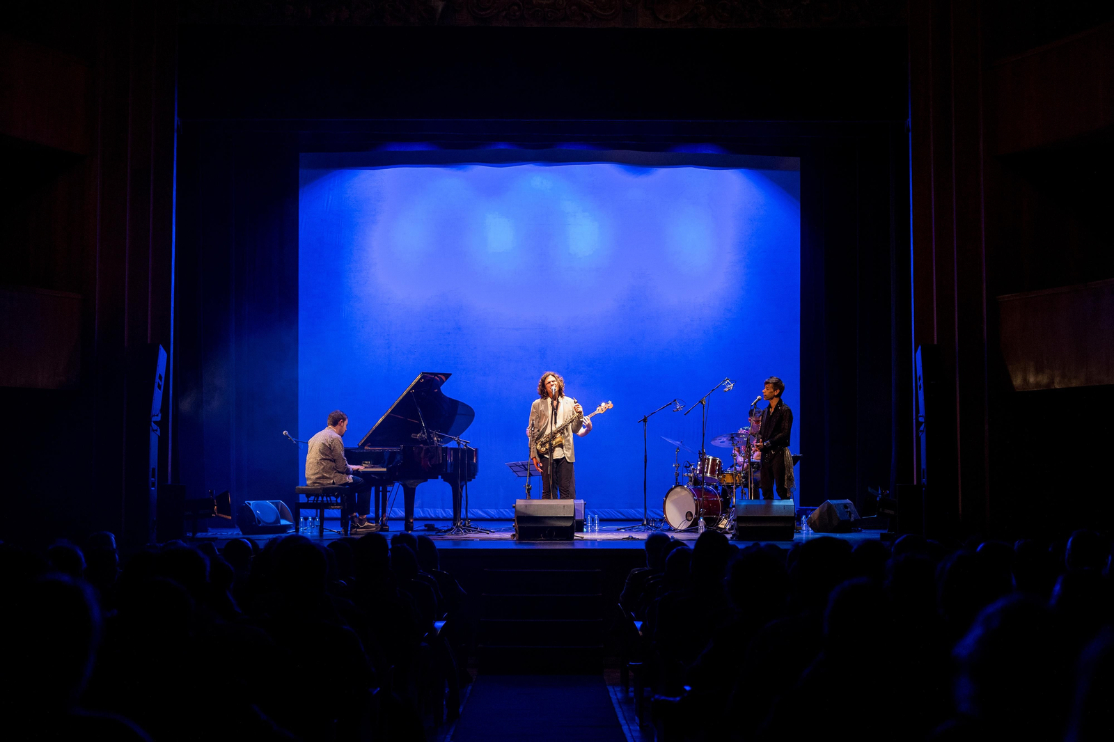 Antonio Lizana presenta su nuevo disco en el Teatro de las Cortes de San Fernando