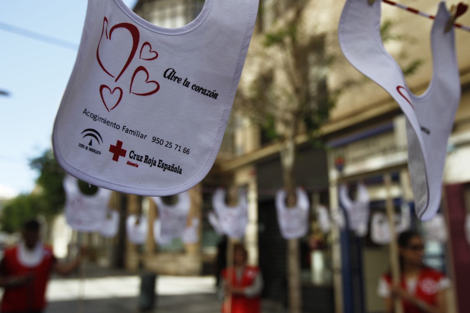 Programa acogimiento familiar.  Cruz Roja Almería