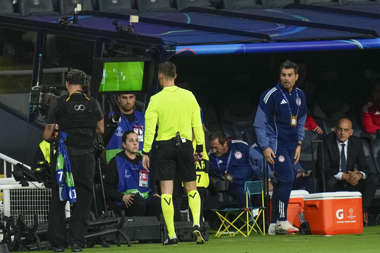 Las fotos del Barcelona-Olympiacos