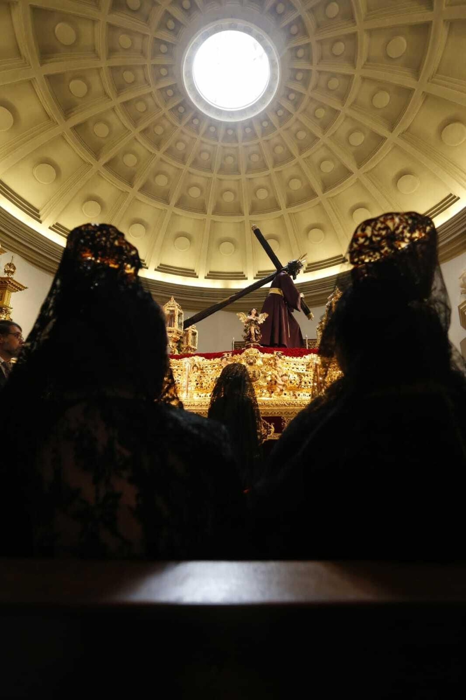 Mantillas en el Gran Poder