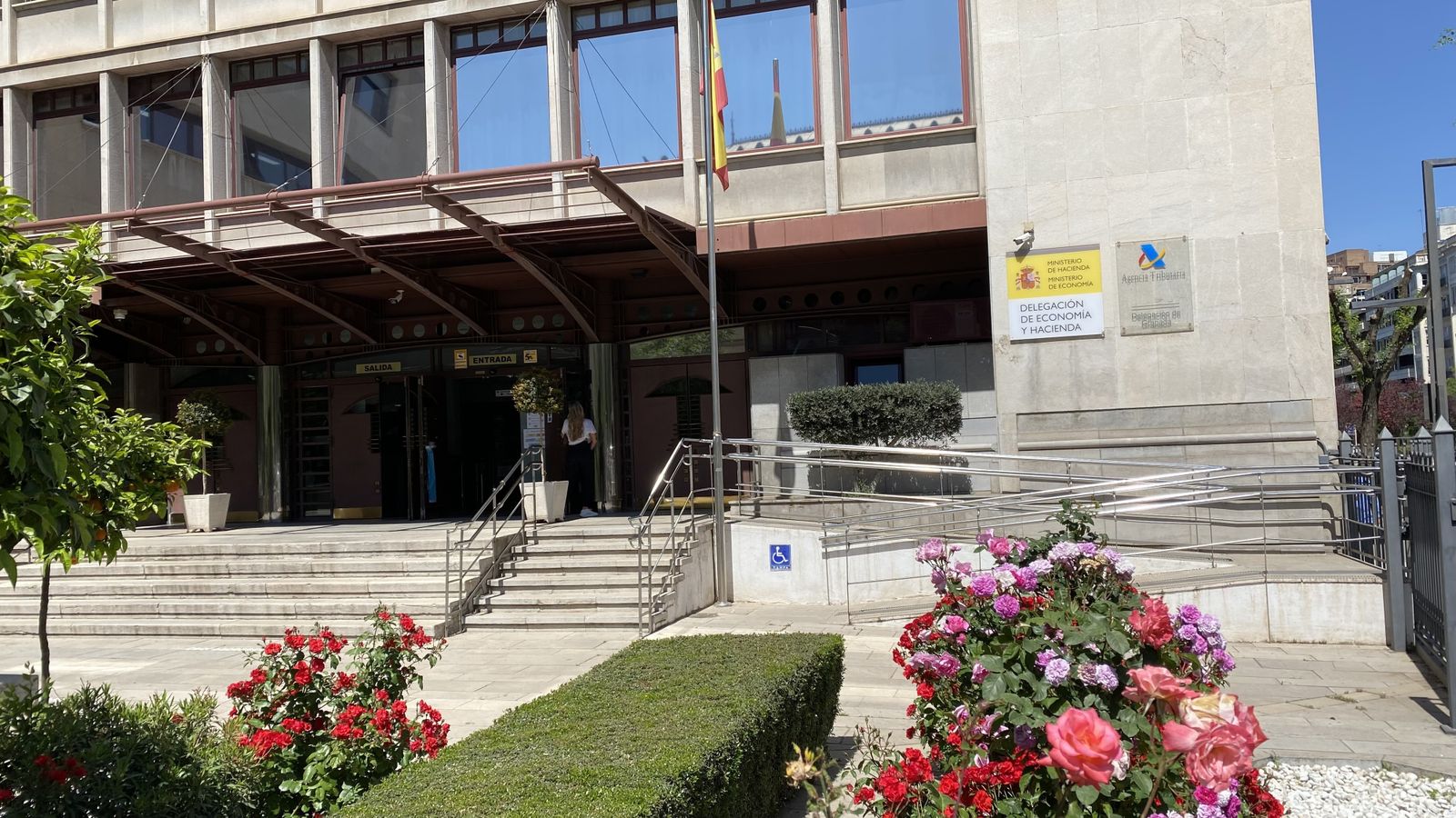 El Estado subasta varios inmuebles en la provincia de Granada por valor de algo más de 340.000 euros