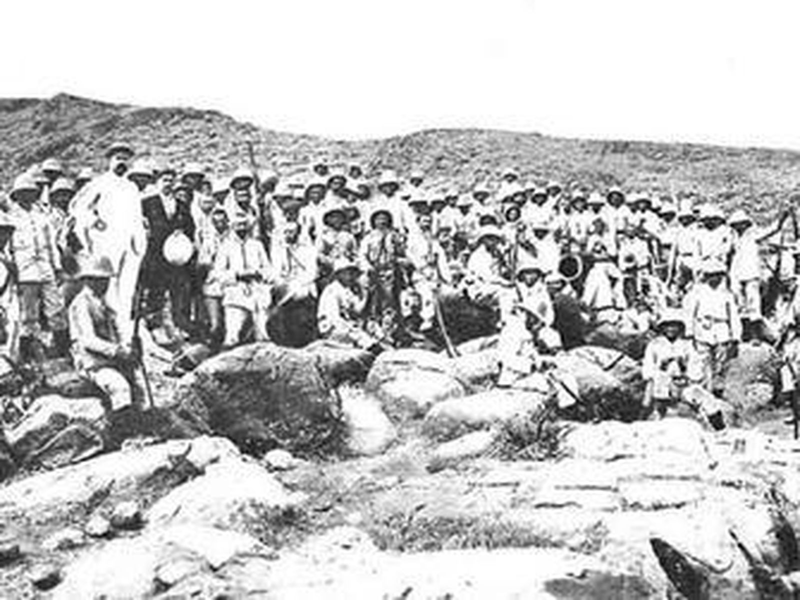 1909 La bandera de España ondea victoriosa en los altos del monte Gurugú