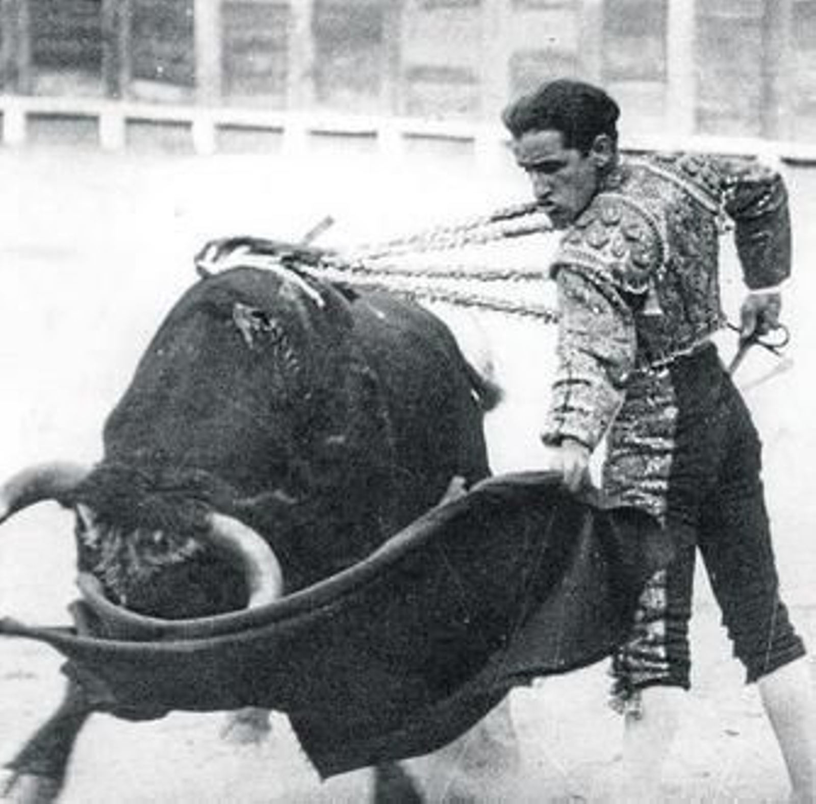 El Pasmo de Triana y el avión