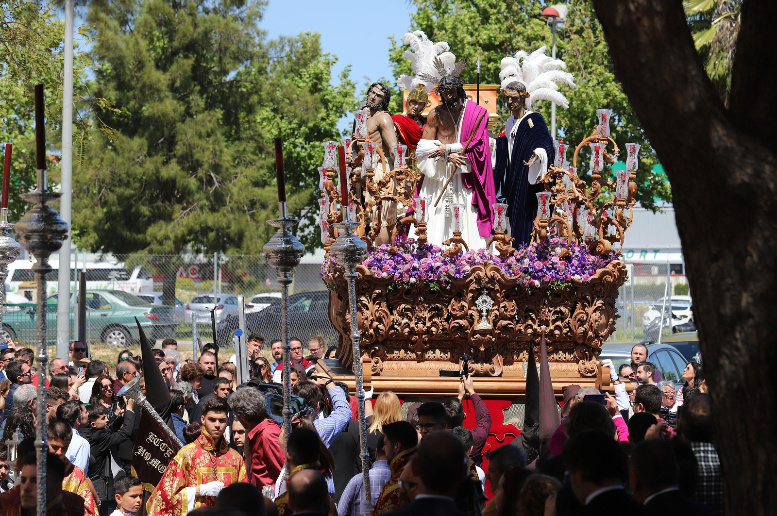 Imágenes de la procesión de La Salud en Huelva