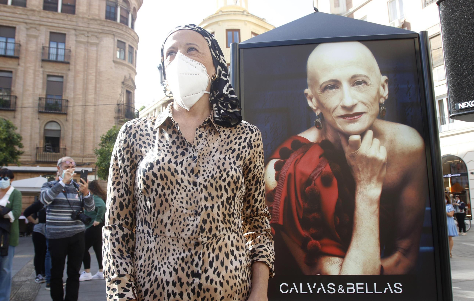 La celebración del Día Contra el Cáncer de Mama en Córdoba, en fotografías