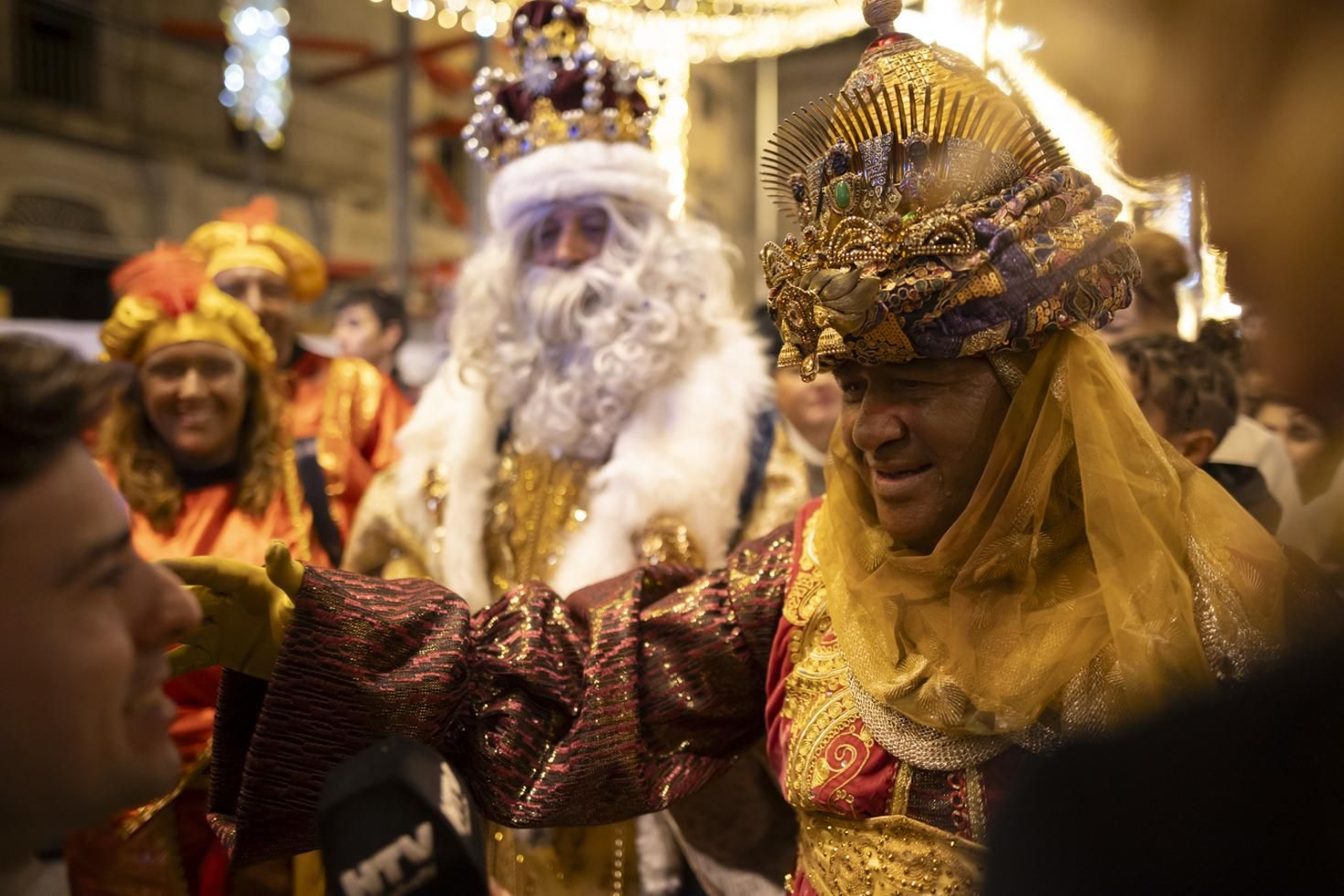 Imágenes de las Cabalgatas de los Reyes Magos de Huelva 2024