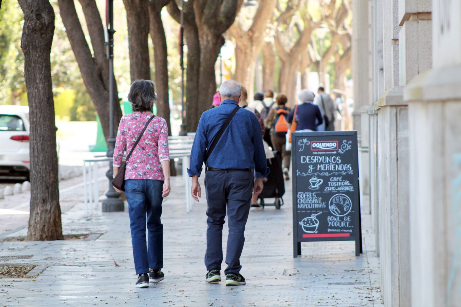 Imágenes del lunes 17 de abril en Huelva