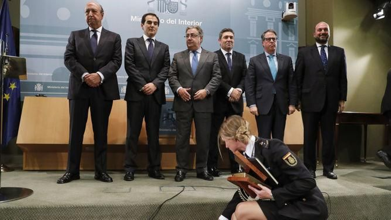 Zoido con su equipo de Interior