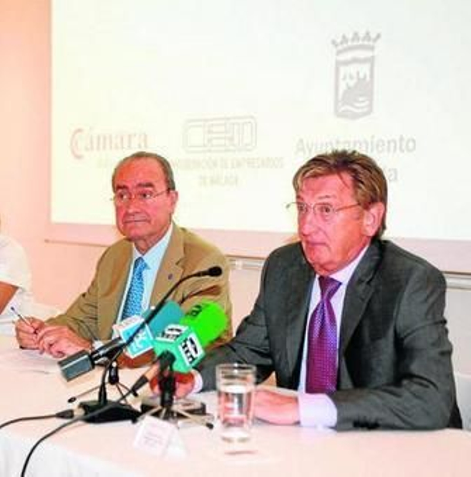 De la Torre junto a Fulgencio Alcaraz en una imagen de archivo.