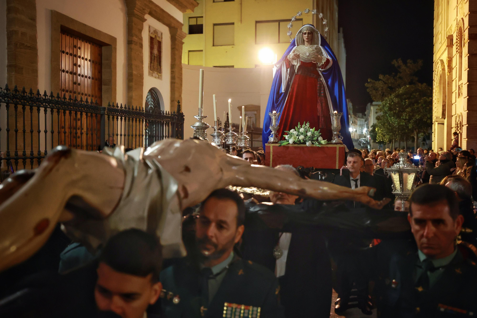 Via crucis de Expiración con su traslado a Beato Diego.