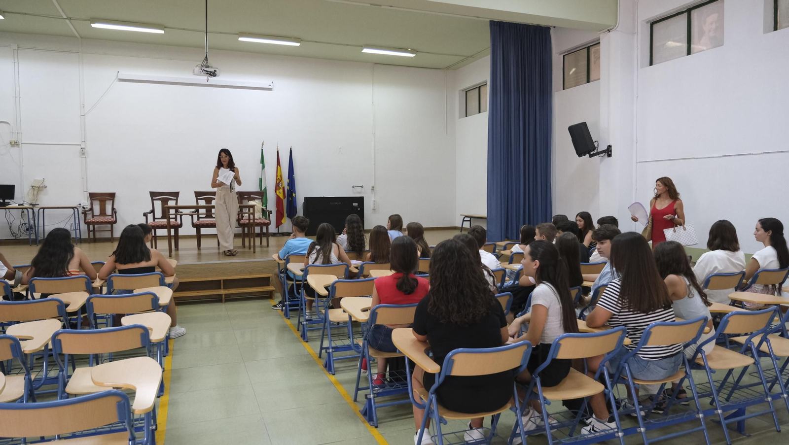 Inicio del curso escolar en el IES Alborán-Manuel Cáliz, en imágenes