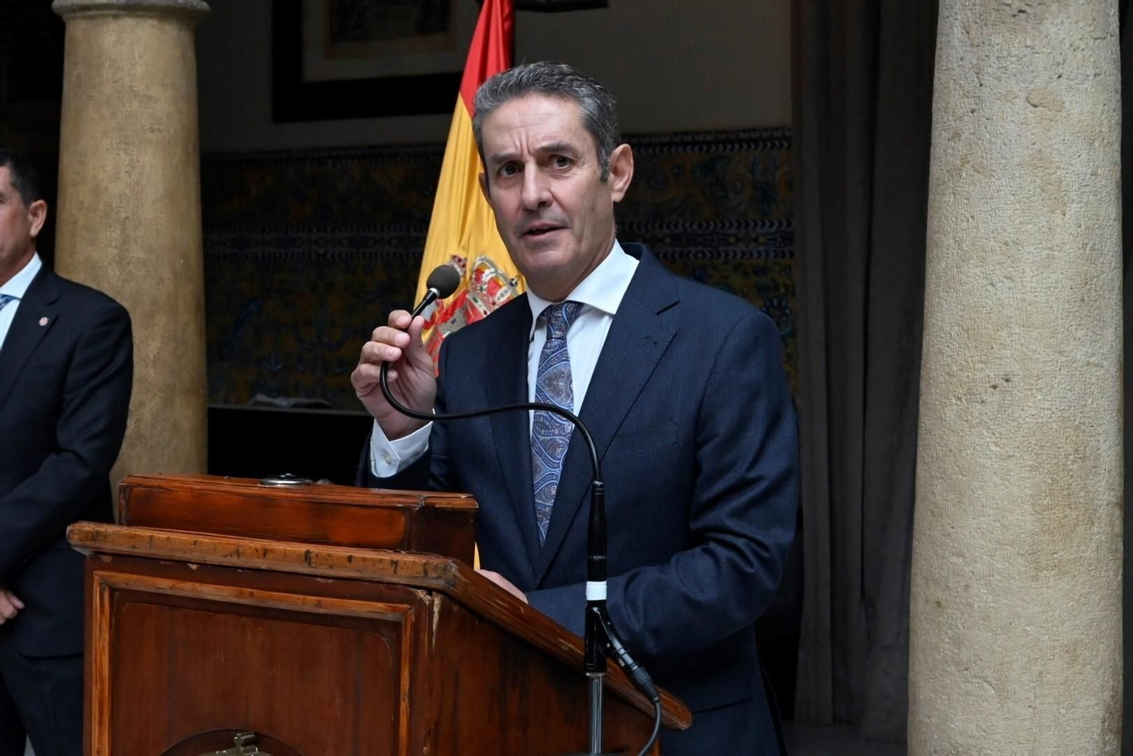 La despedida del coronel Íñigo Laquidáin de Córdoba, en imágenes
