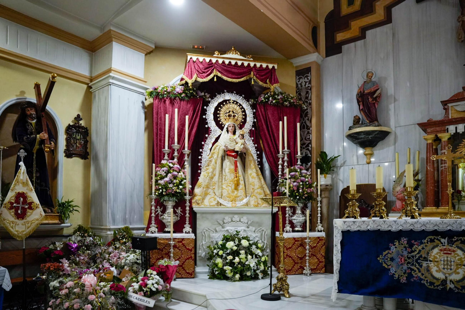 Las imágenes del la misa en Macael ofrecida por los niños y familias