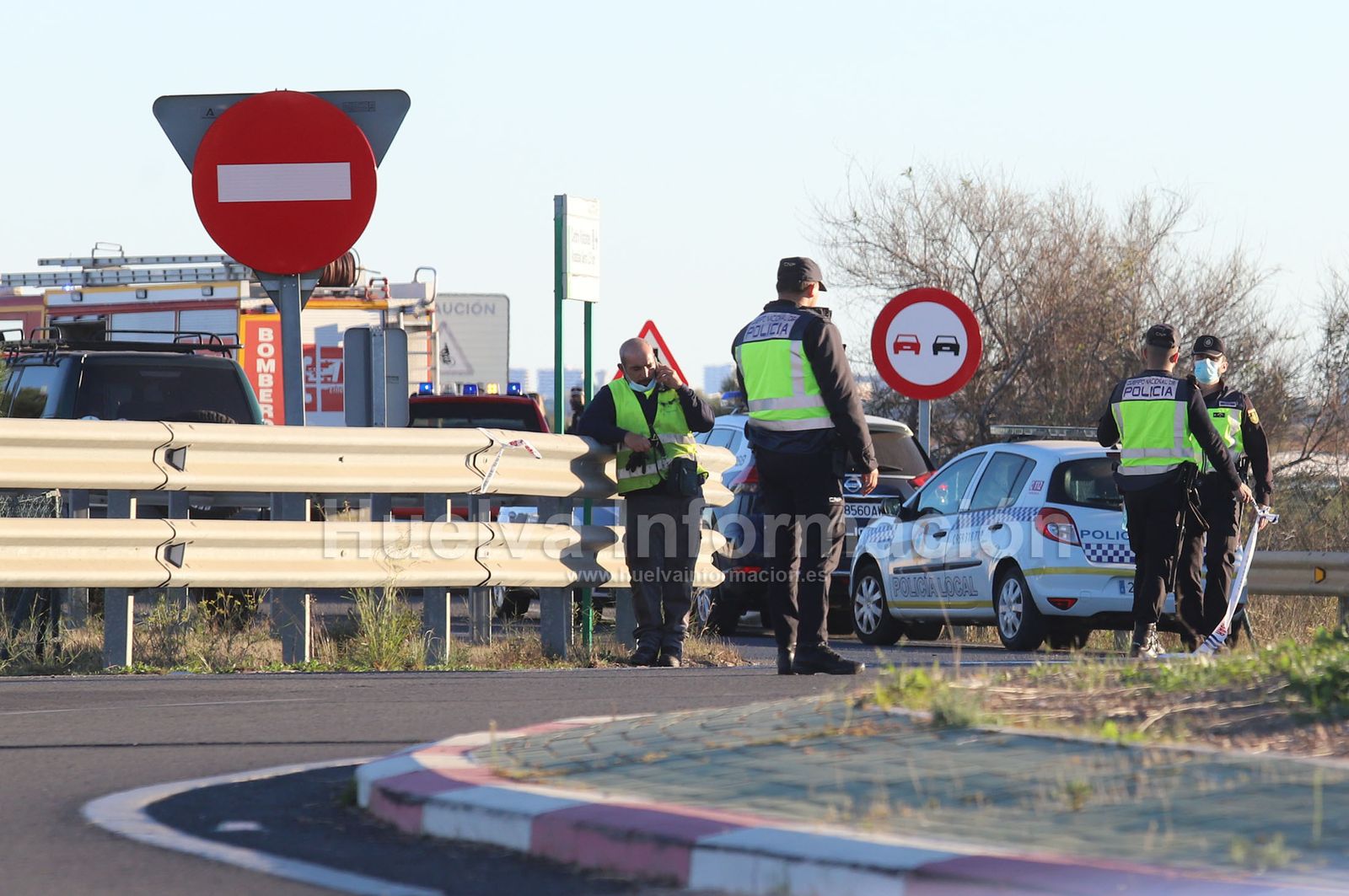 Encuentran los cuerpos de Enrique y Paqui en el acceso al espigón de Huelva, en imágenes