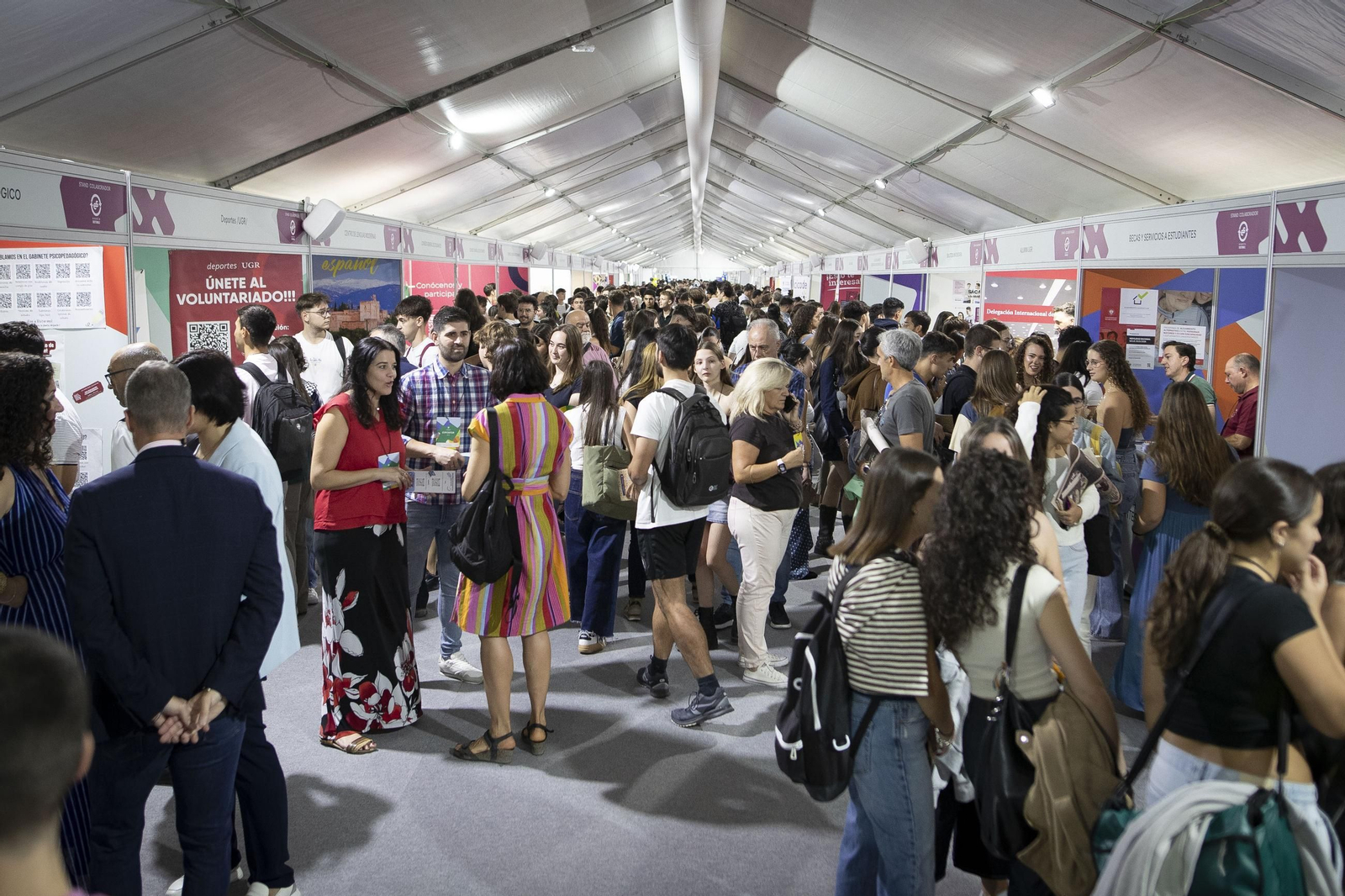 La primera Jornada de Recepción de Estudiantes de la Universidad de Granada, en imágenes