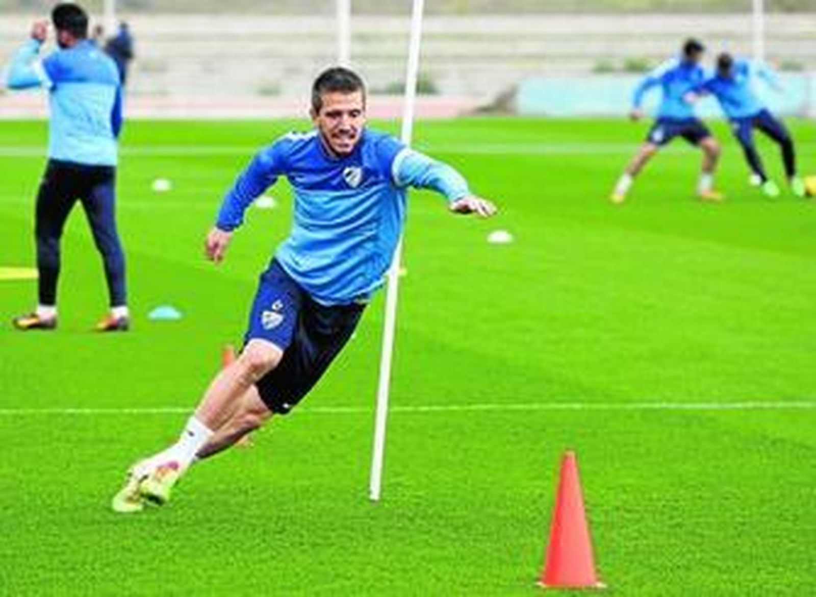 Camacho se ejercita con intensidad en un circuito dispuesto en el Ciudad de Málaga.