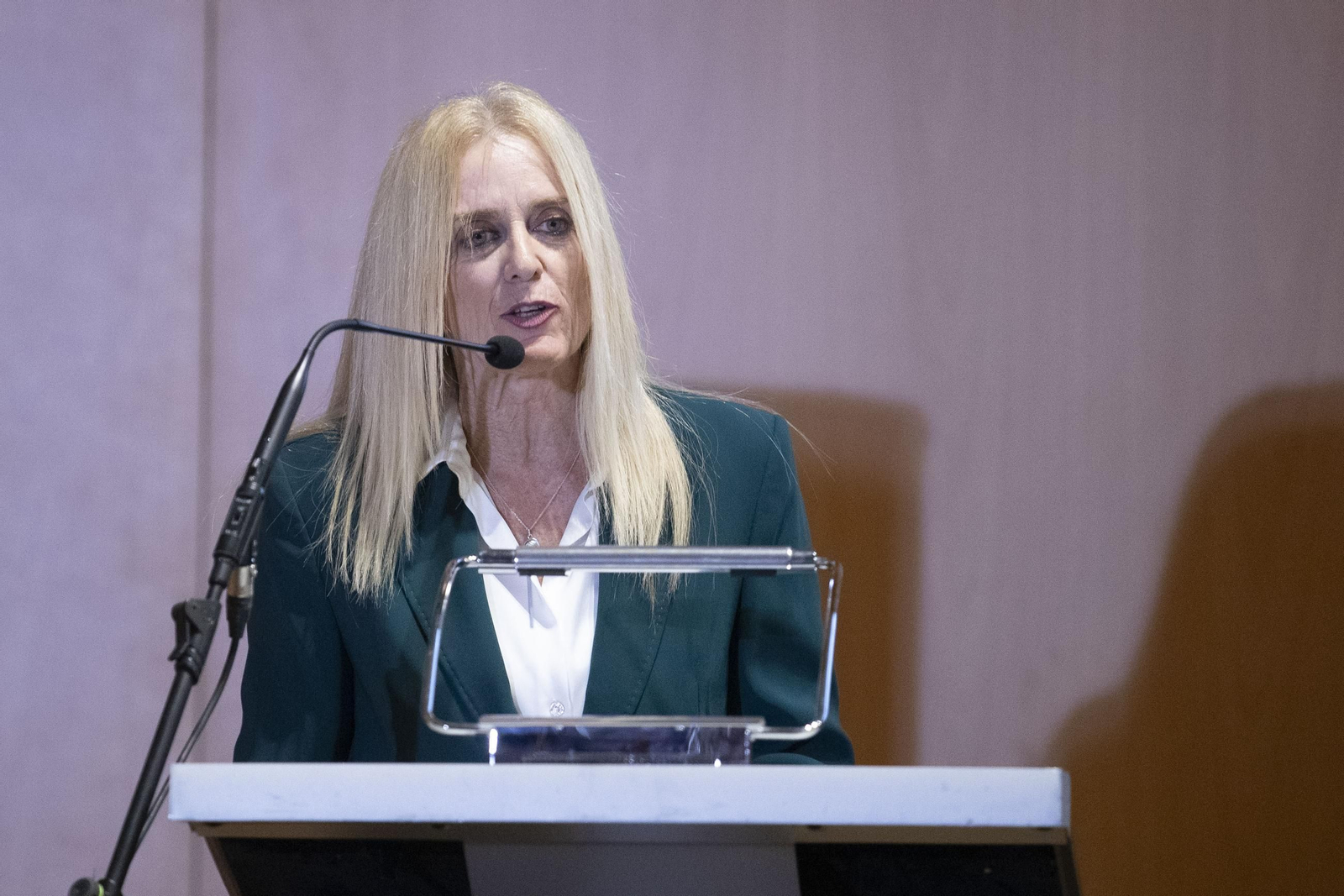 Granada reconoce a sus negocios más emblemáticos