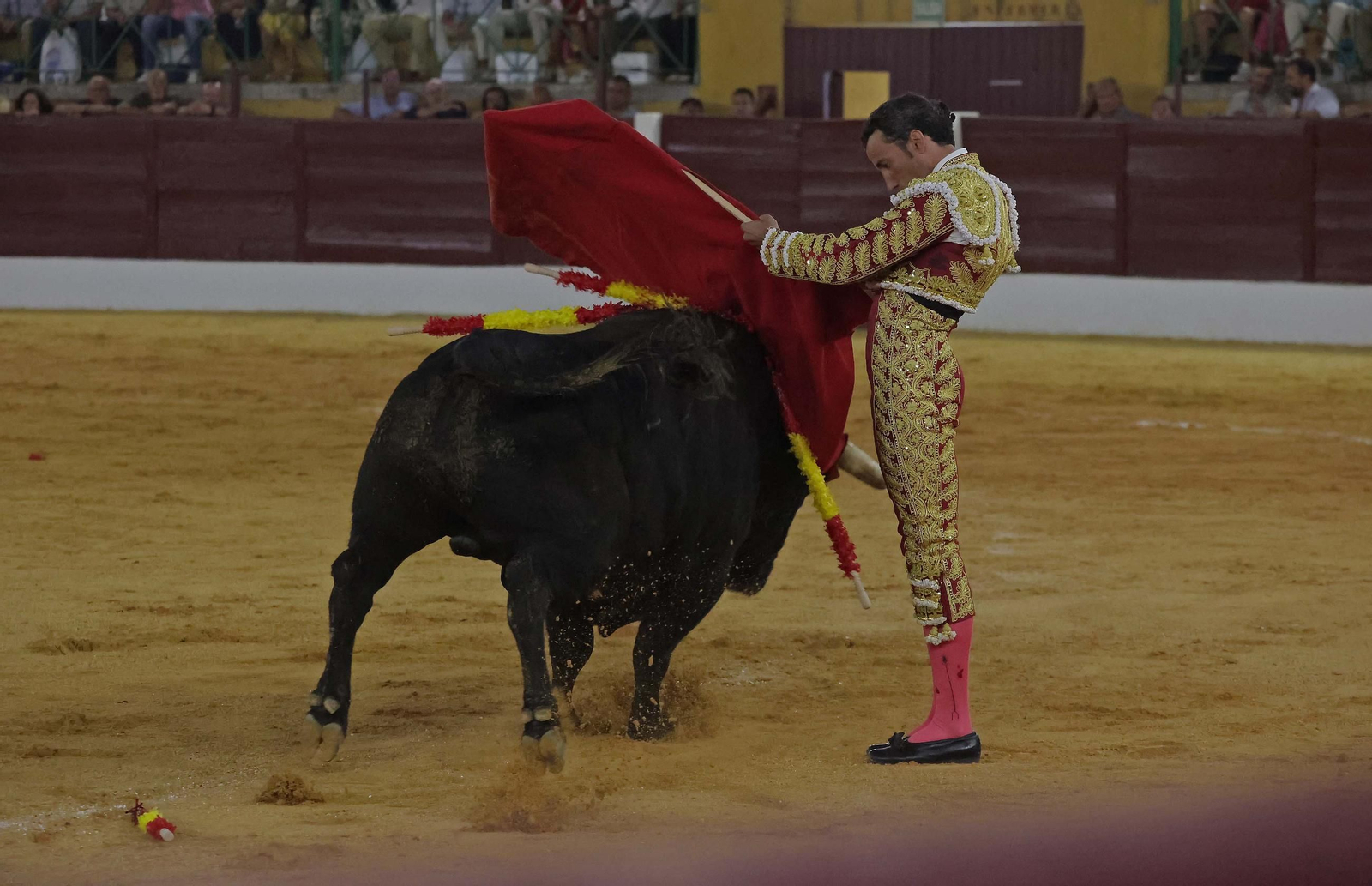 Fotos de la corrida del viernes de la Feria de La Línea: Morante de la Puebla, Talavante y David de Miranda Fotos de la corrida del viernes de la Feria de La Línea: Morante de la Puebla, Talavante y David de Miranda