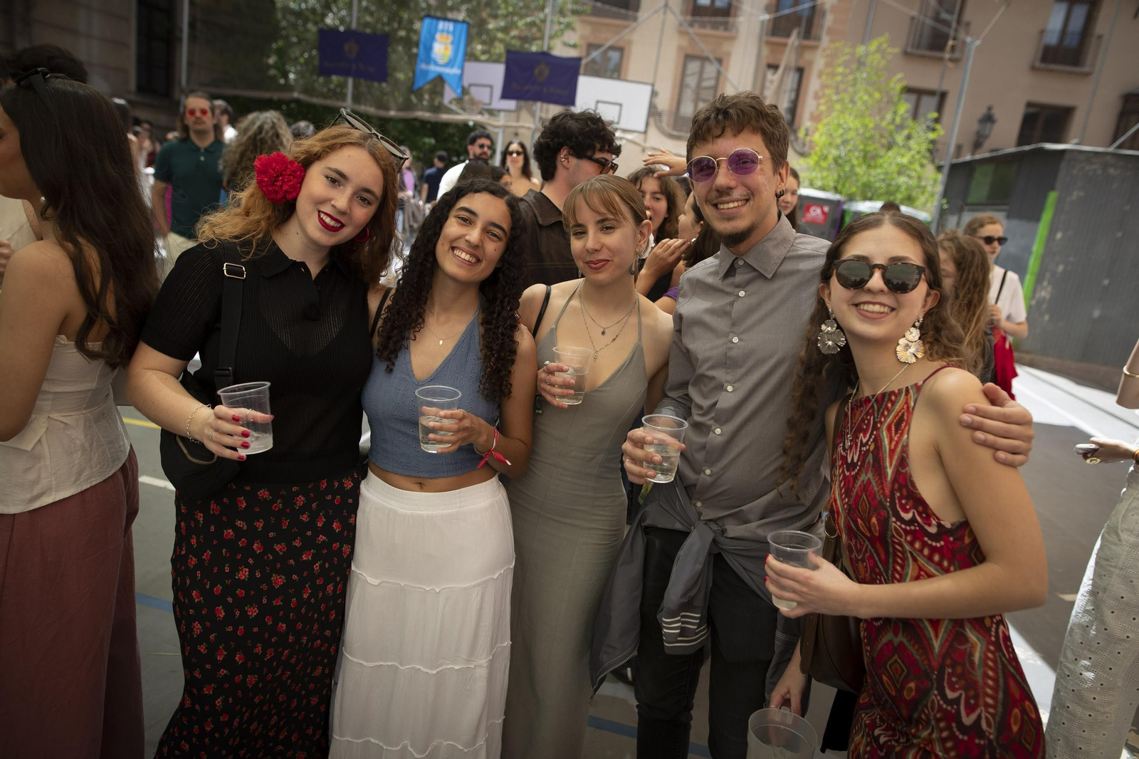 Las mejores imágenes del inicio de las Cruces en Granada