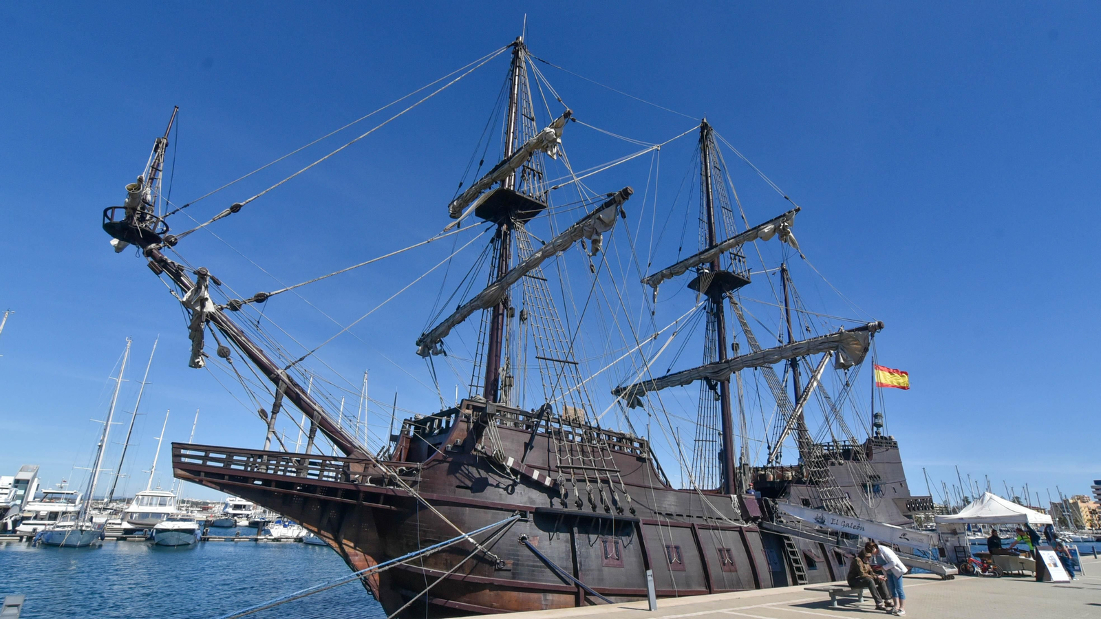 Las fotos del Galeón Andalucía en el Puerto de la Alcaidesa
