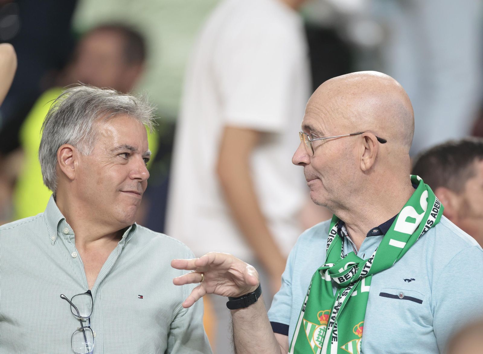 Búscate en las fotos del Betis - Nottingham Forest