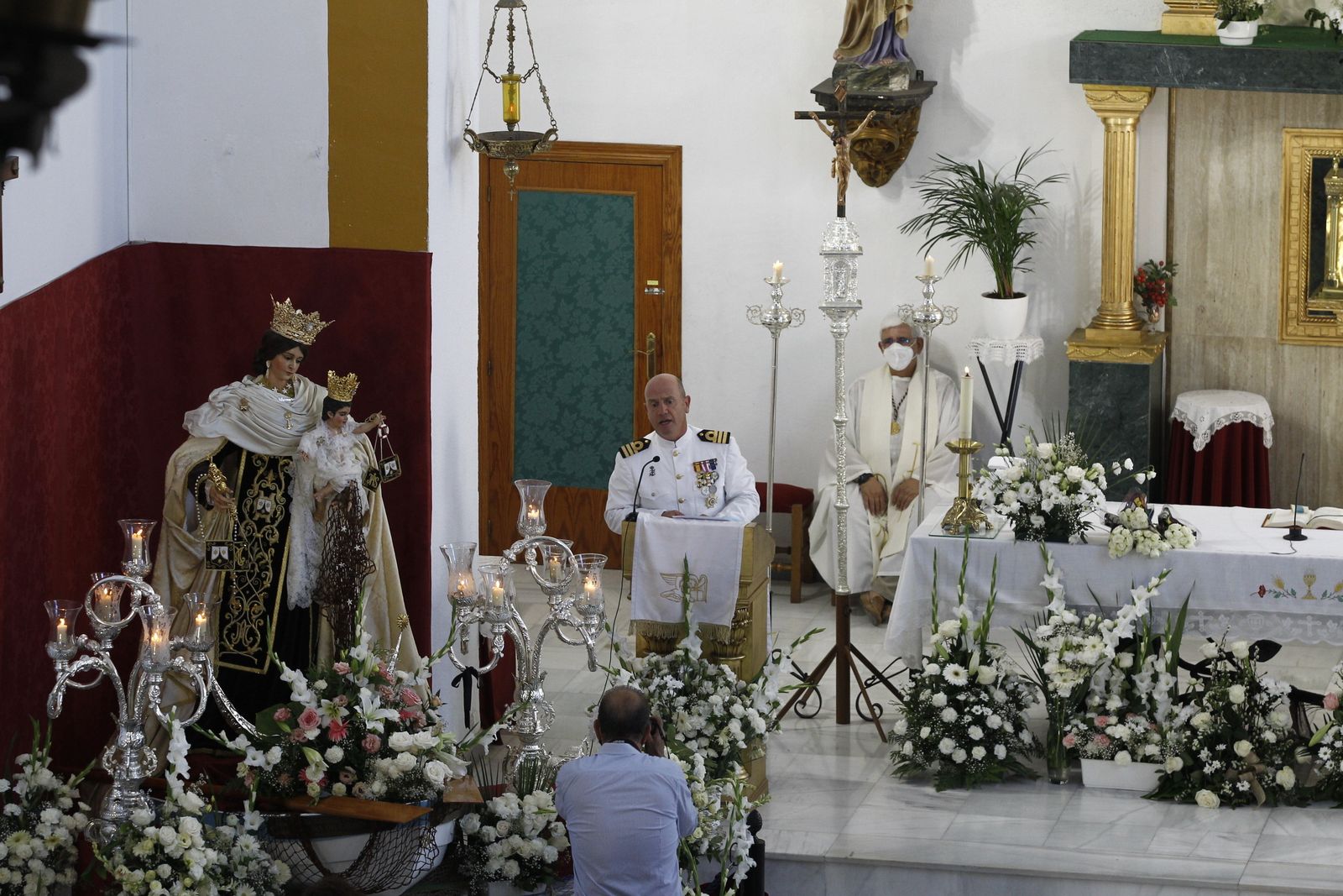 Fotogalería de la misa en honor a la Virgen del Carmen. Iglesia de San Roque. Almería