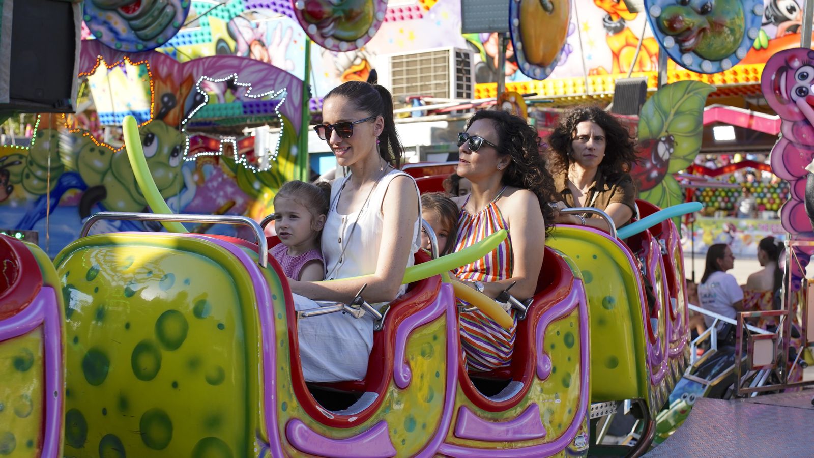 Fotos del día con descuento en las atracciones de la Feria de Algeciras