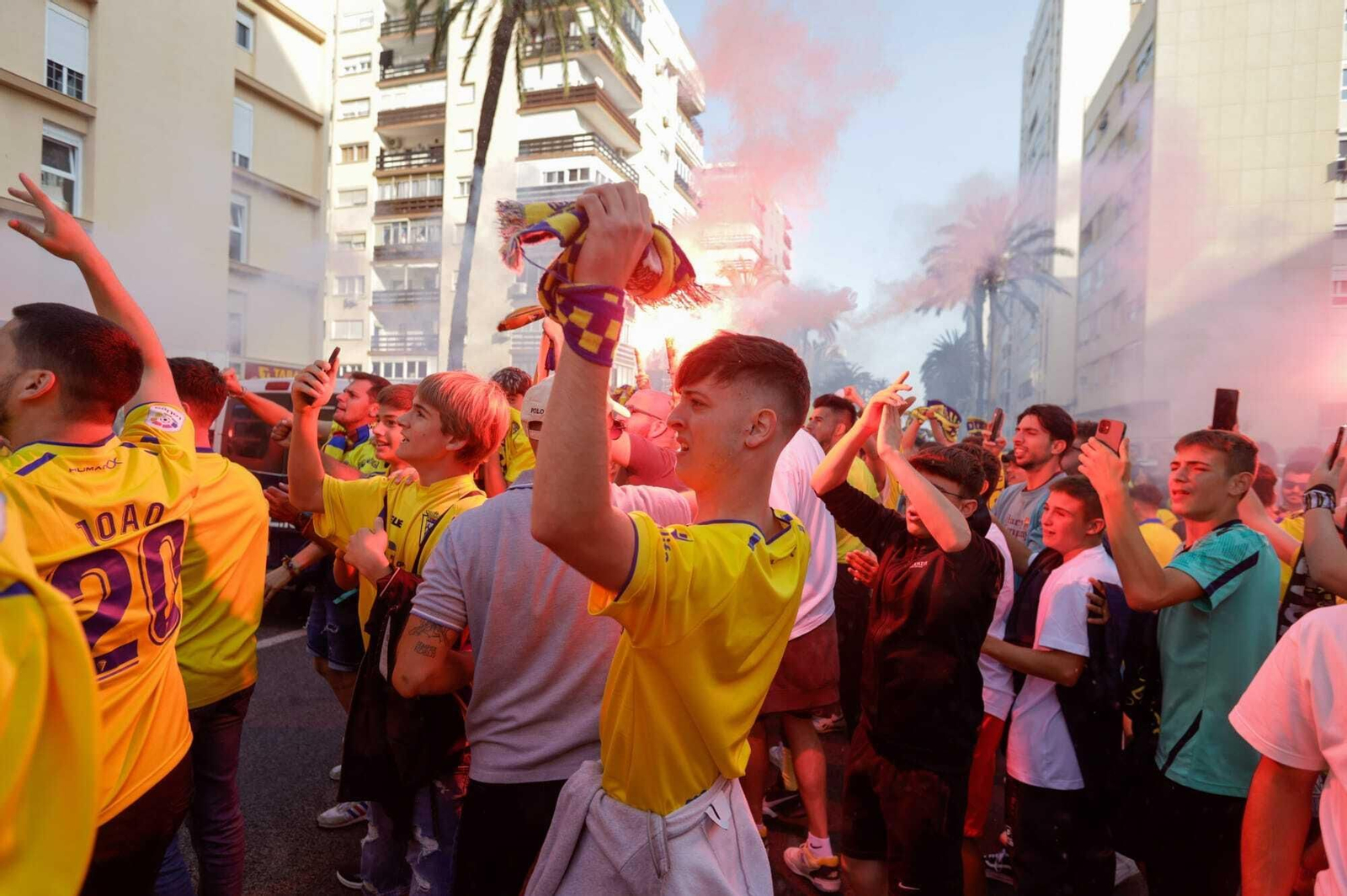 Así recibe la afición al Cádiz C.F. antes del partido contra el Valladolid