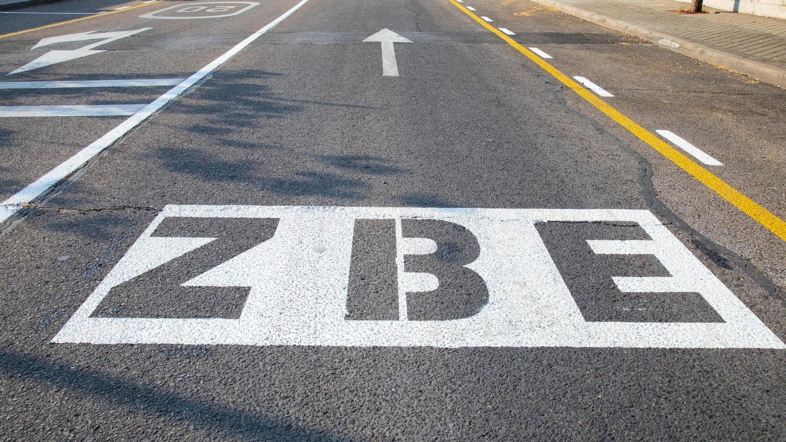 Señal de Zona de Bajas Emisiones en Sevilla Señal de Zona de Bajas Emisiones en Sevilla