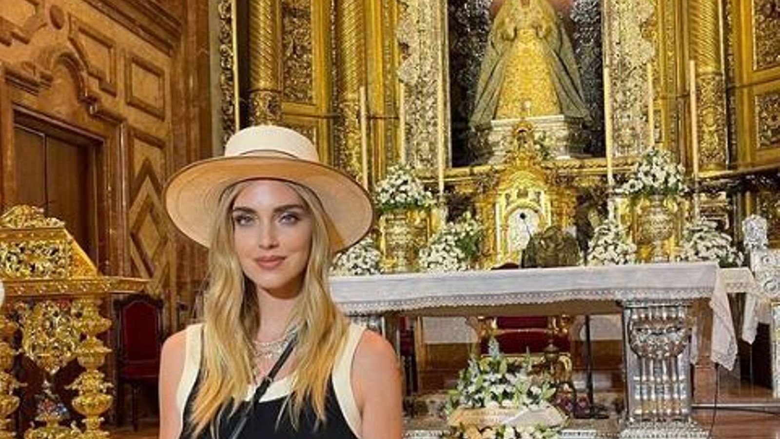 Chiara Ferragni visita a la Macarena.