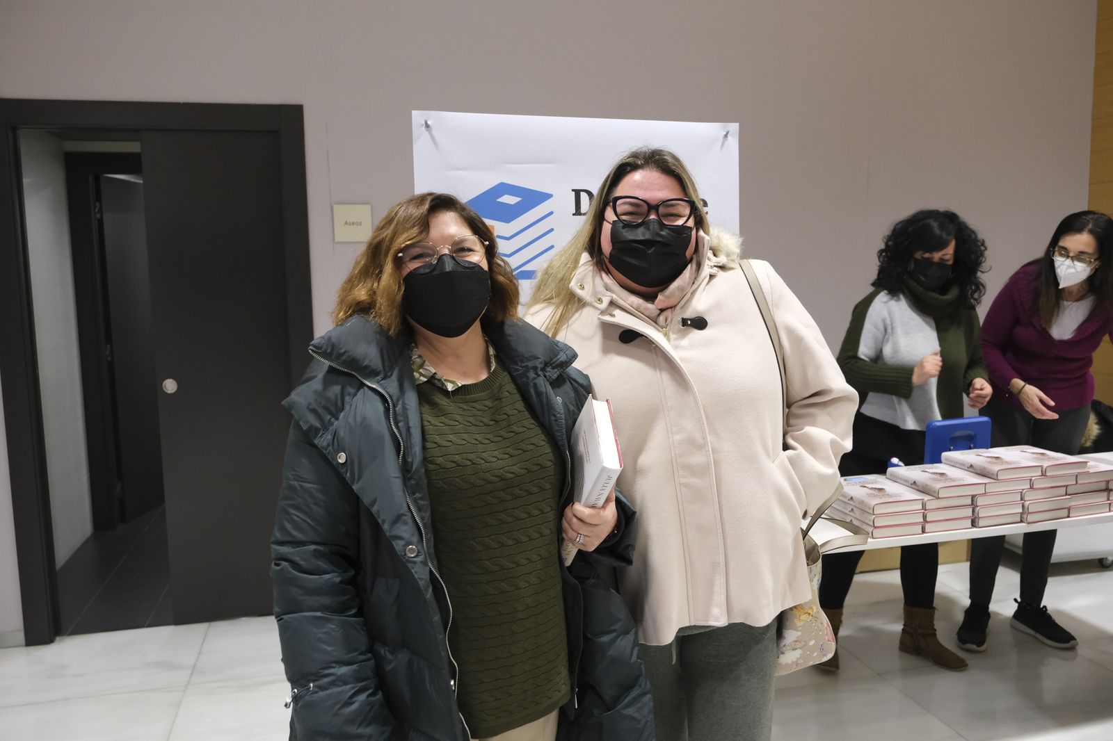 Fotogalería Diario de los Libros, con Julia Navarro. Almería