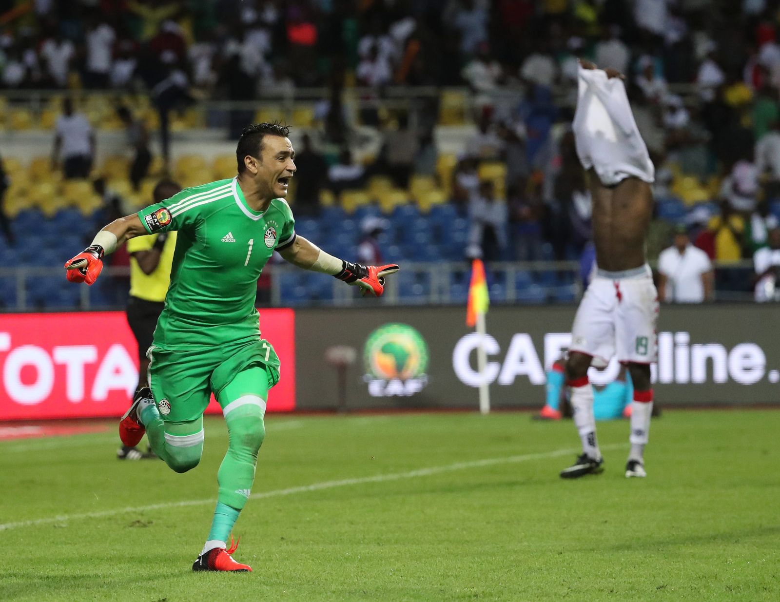 Essam el Hadary.