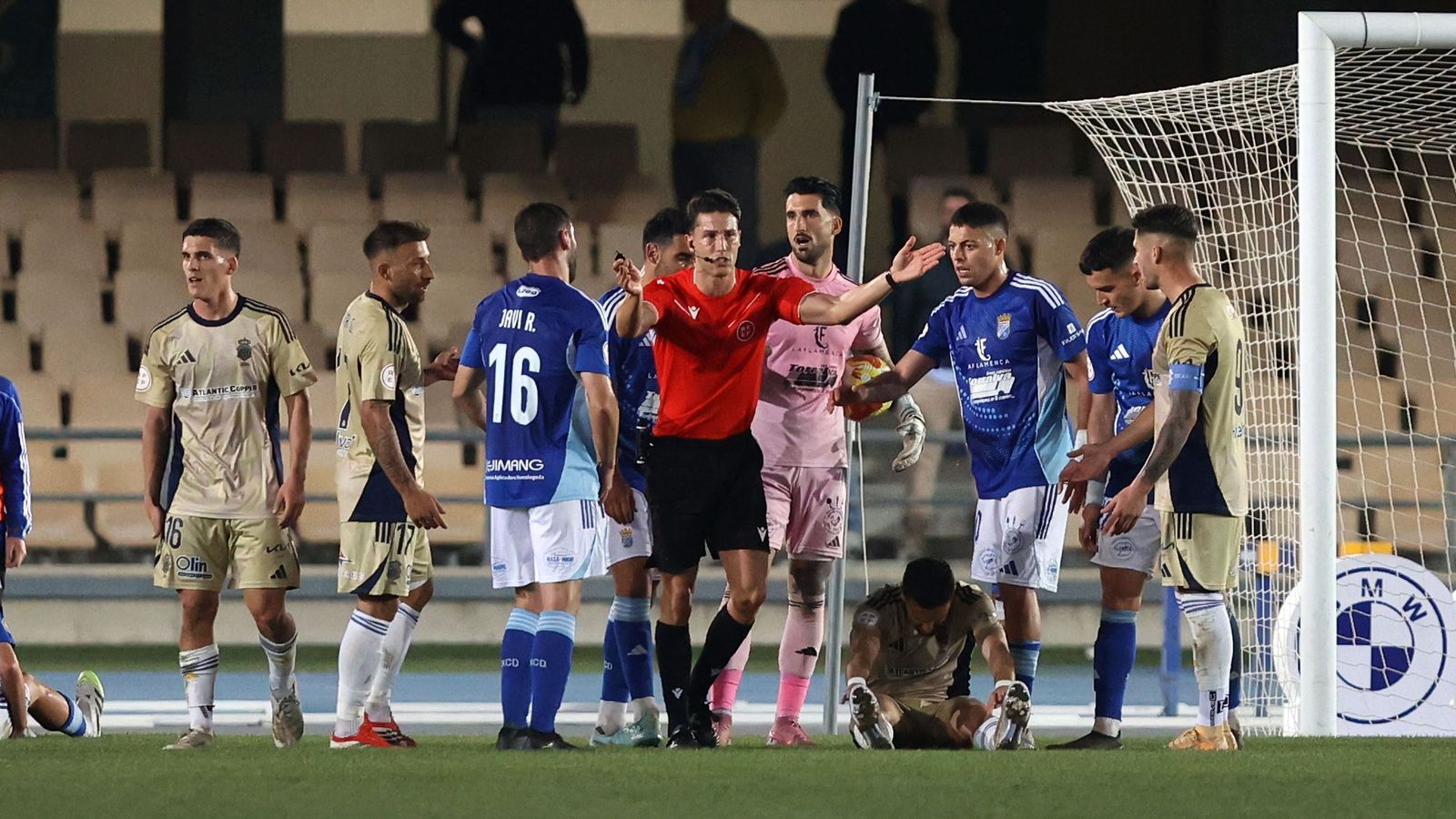 Imágenes del Xerez CD contra el Recreativo de Huelva en Chapín