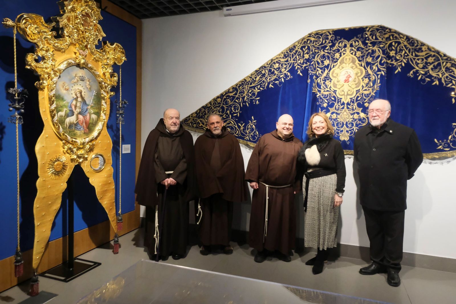 La exposición 'El resurgir de una devoción', de la Divina Pastora de las Almas de Córdoba, en imágenes