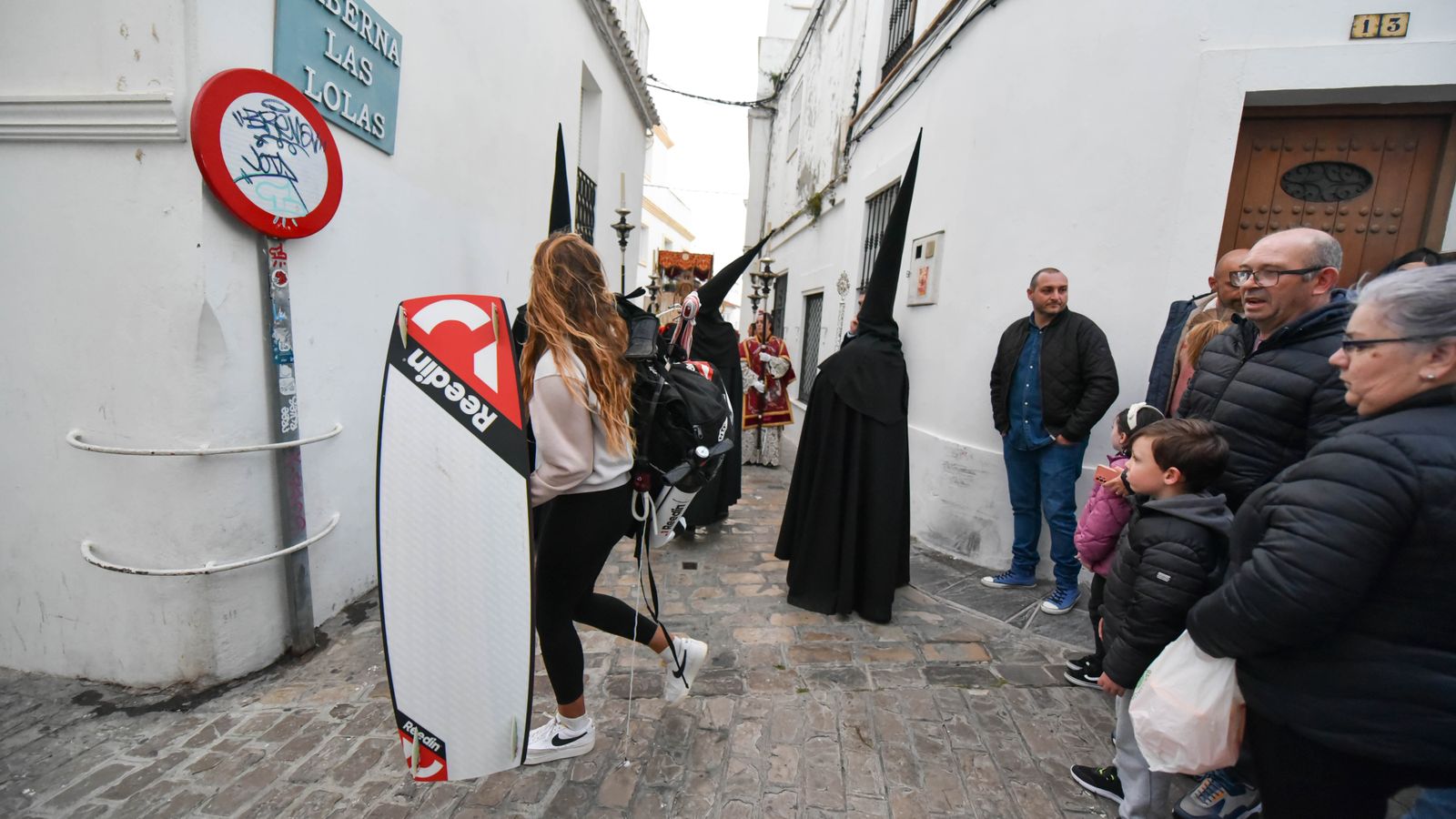 Fotos del Jueves Santo en Tarifa: Jesús Nazareno y María Santisima de la Paz