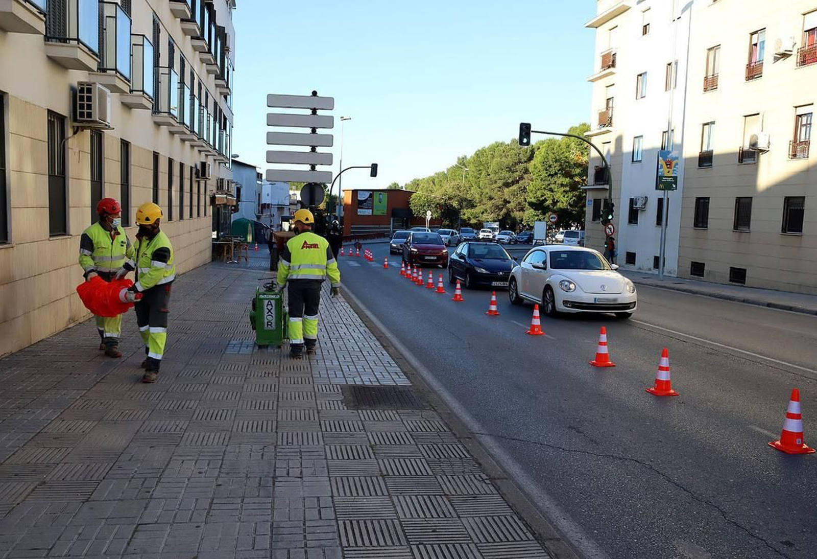 Corte de un carril en Ronda de San Telmo por obras de reposición de calzada