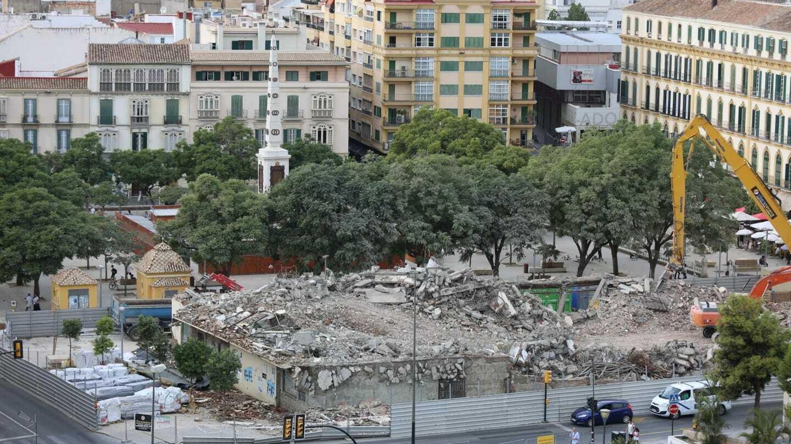 El cine Astoria derribado, en fotos