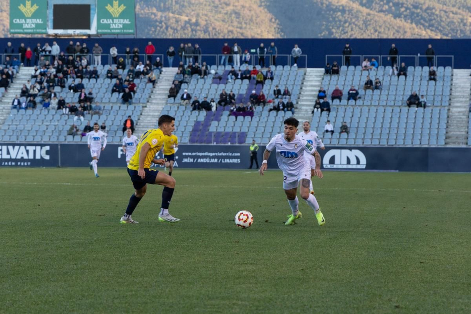 La euforia de la victoria in extremis del Real Jaén ante el Marbellí, en imágenes
