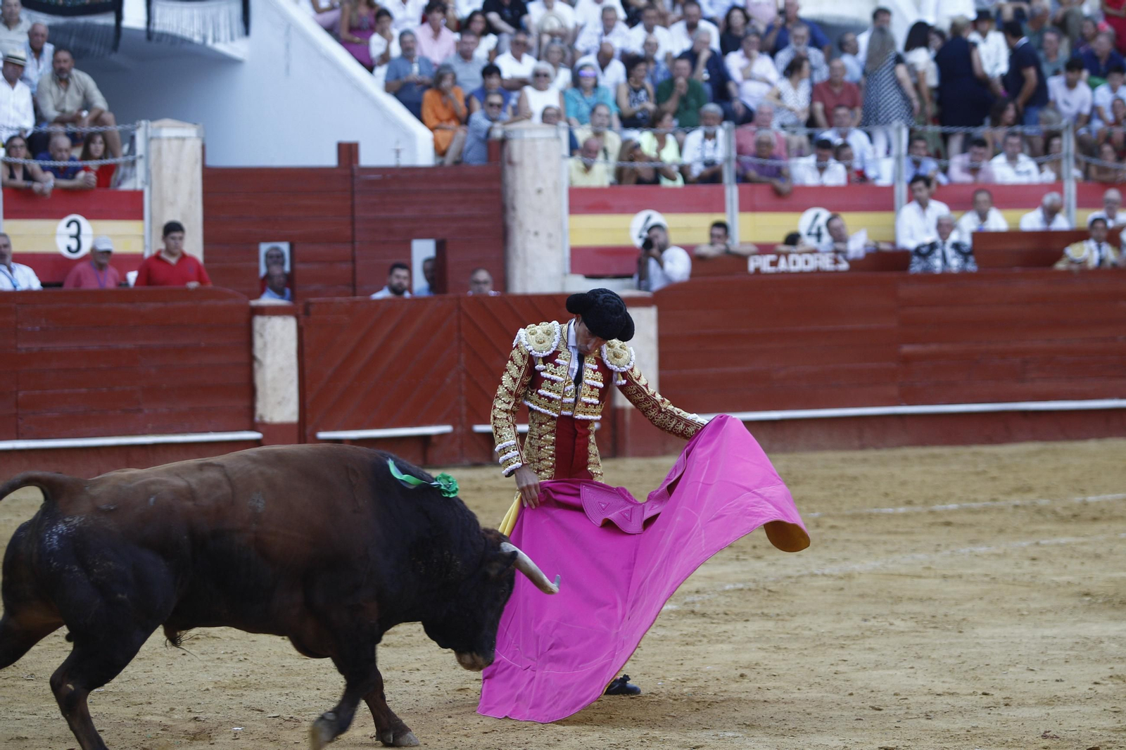 Las mejores imágenes de los toreros Fortes, Juan Ortega y David de Miranda en la Feria de Almería 2025