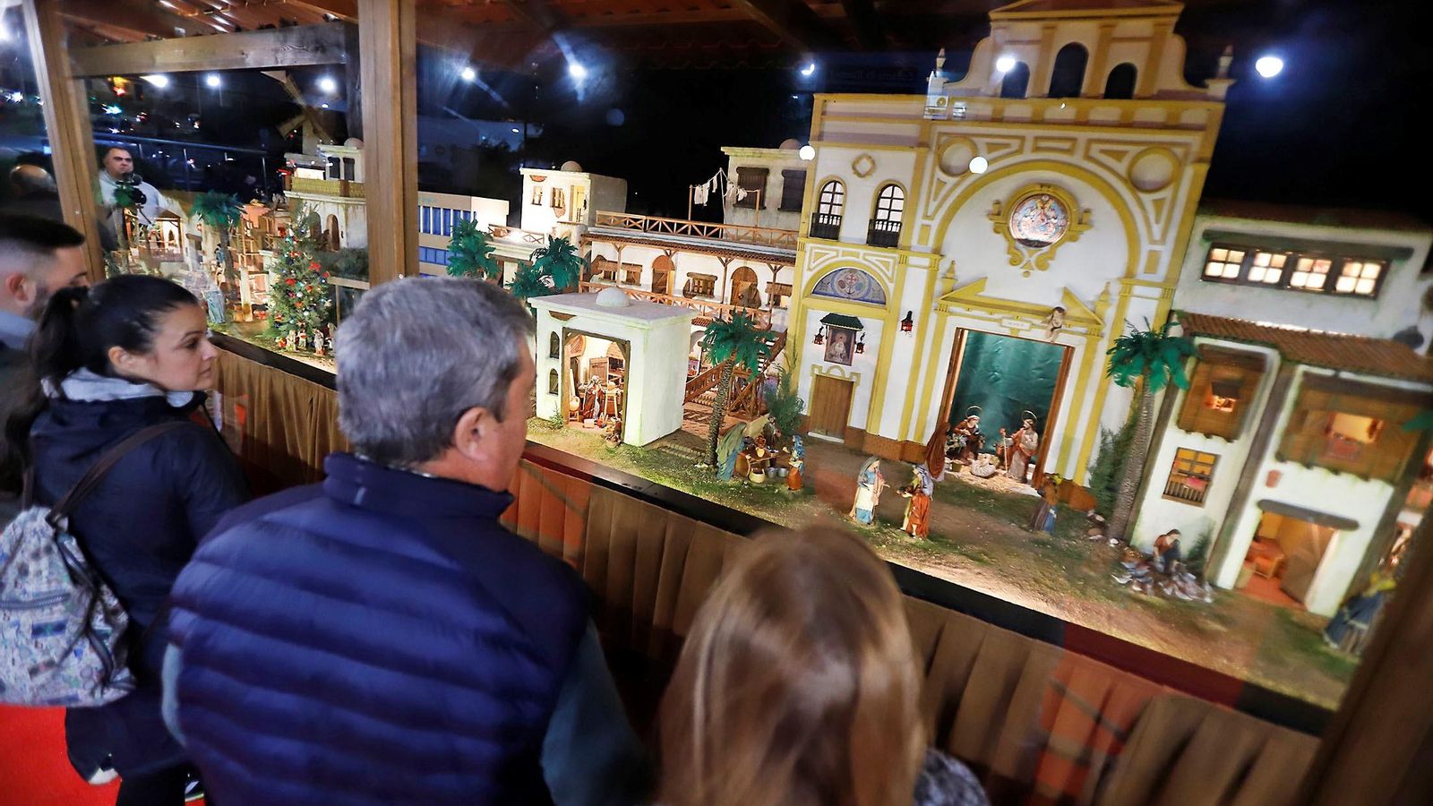 Belen del Consejo de Hermandades en el Corte Ingles