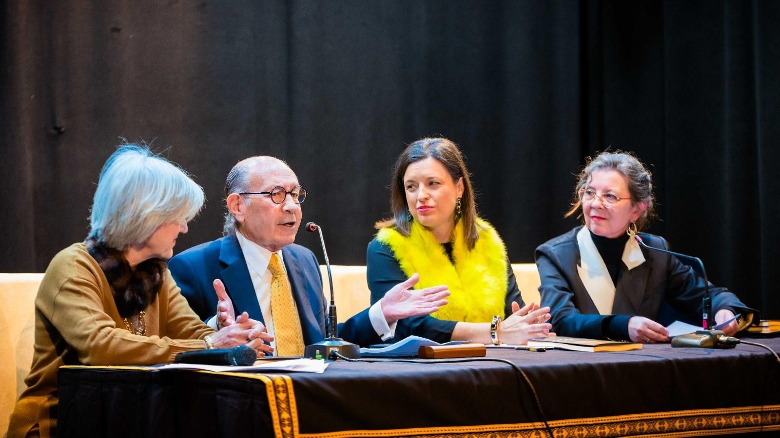 Presentación de la biografía de José Carlos Fernández Moreno, en una imagen del Ayuntamiento de San Fernando