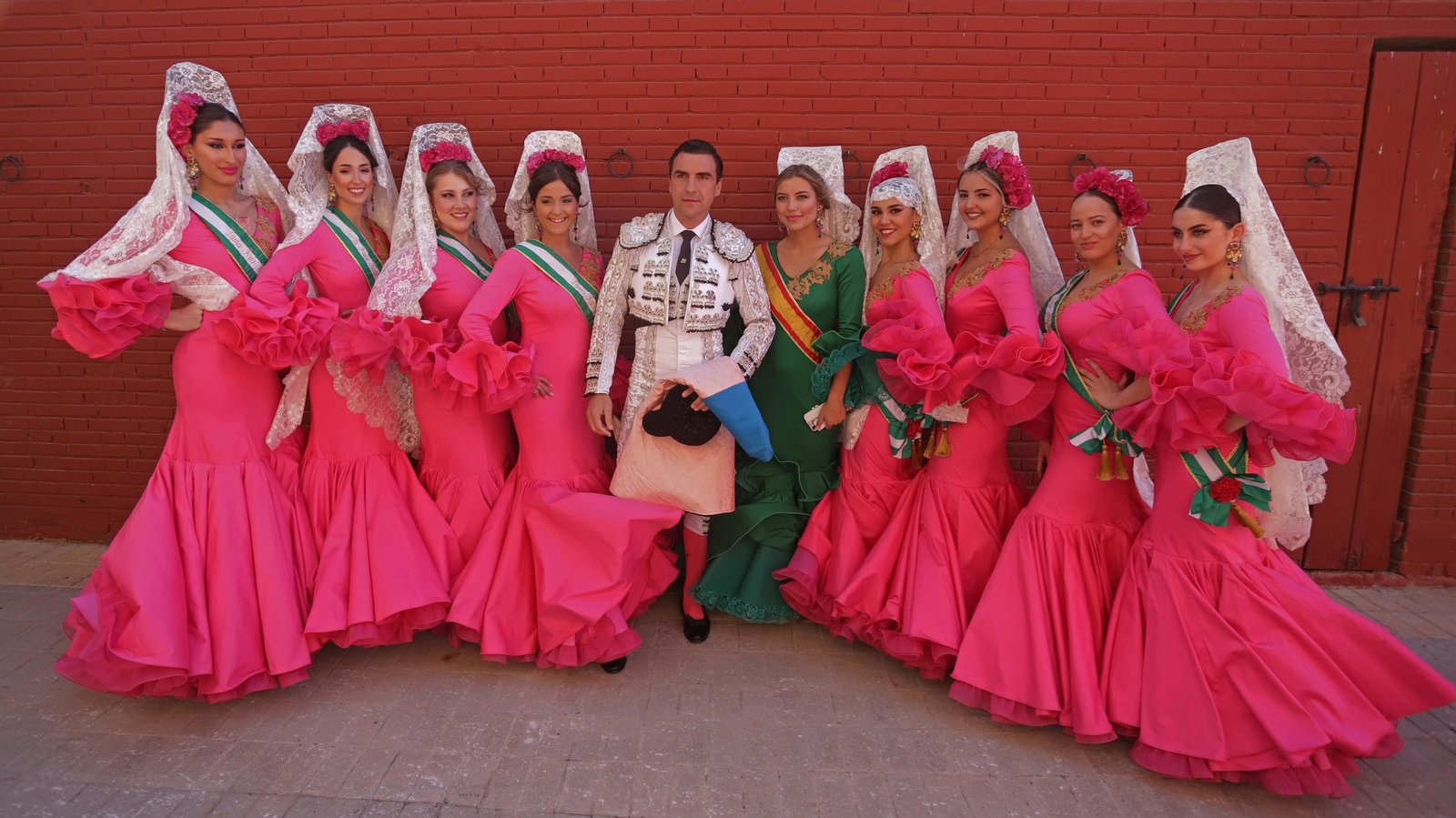 Fotos de la corrida del sábado de la Feria Taurina de Algeciras: Ferrera, Chacón y López Simón