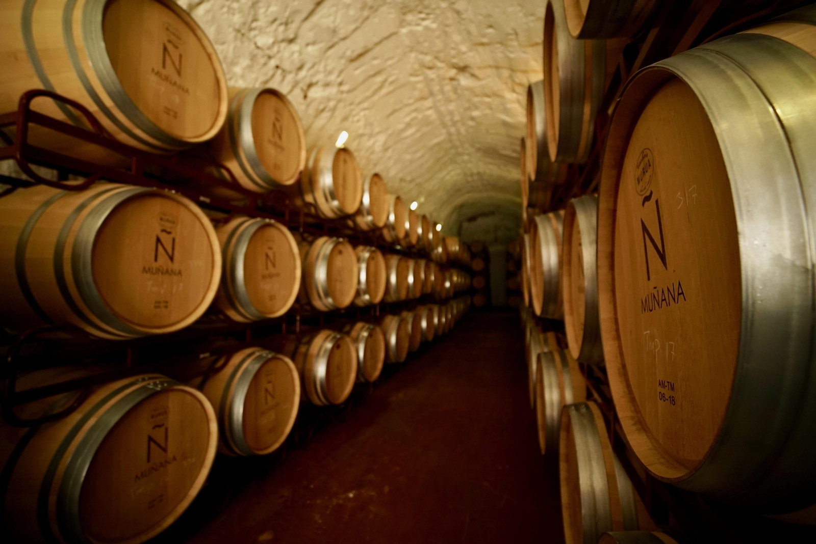 Bodegas Muñana tiene entre sus principales objetivos la internacionalización y exportación de su producción, situando los vinos de Granada en primera línea de los mercados globales.