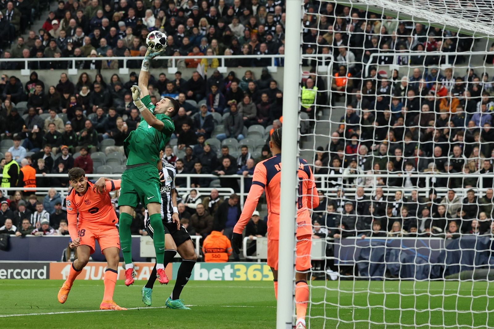 Las fotos del Newcastle-Barcelona